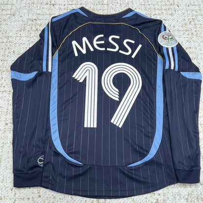 2006 World Cup Argentina Messi No.19 Away Retro Long Sleeve Soccer Jersey